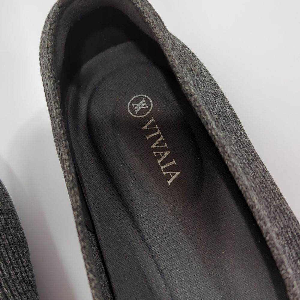 Women's Gray Ribbed Slip-On Flats - Picture 3 of 10